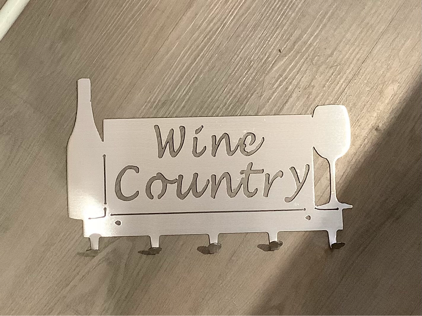 Wine country metal key hanger - Cc 10% off
