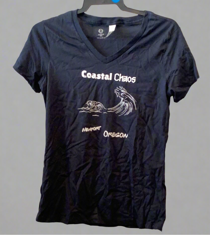 - Ocean Wave T Shirt. Medium .CC