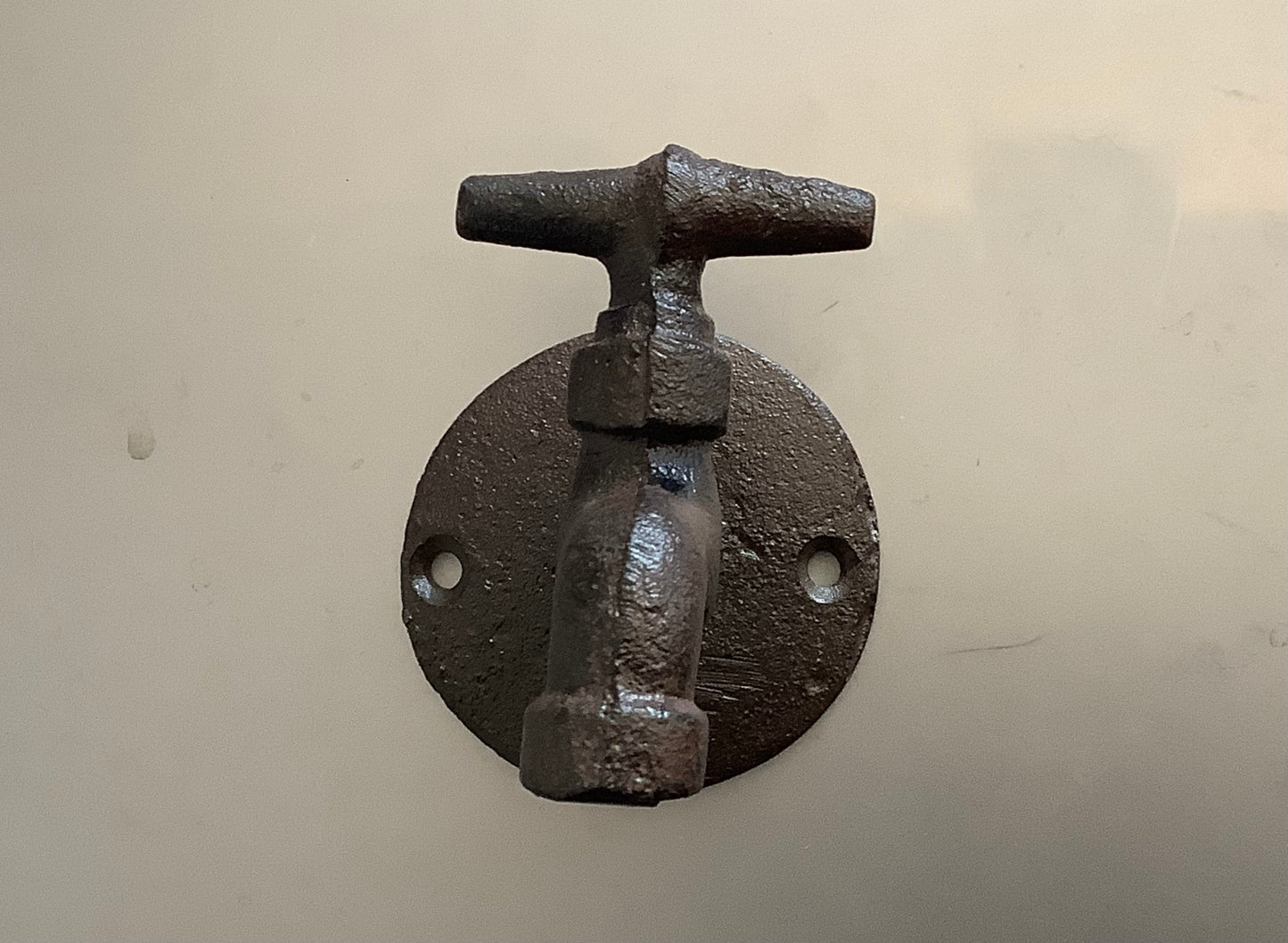 Water faucet spigot hook hanger