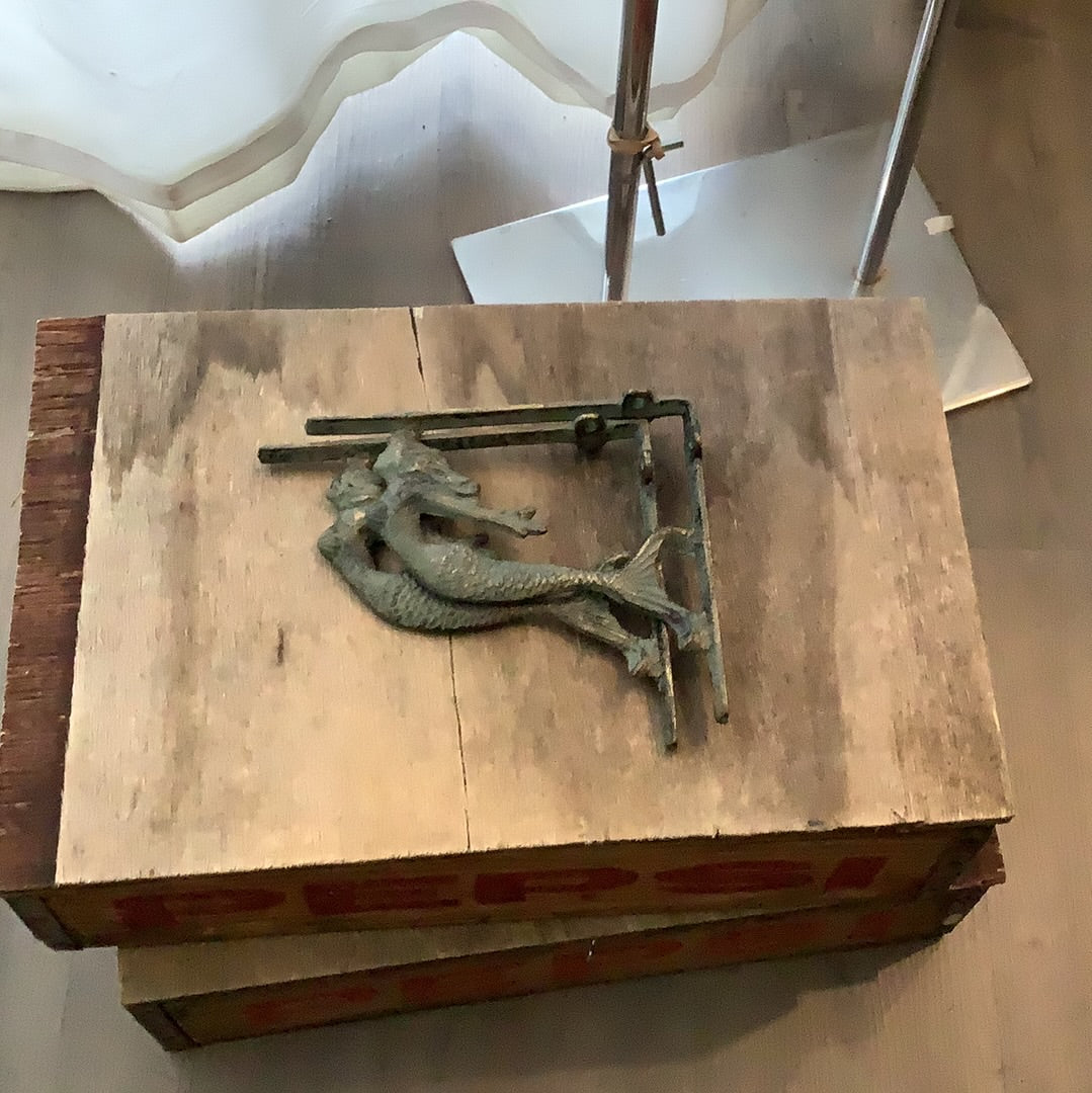 Mermaid Shelf Bracket - CC