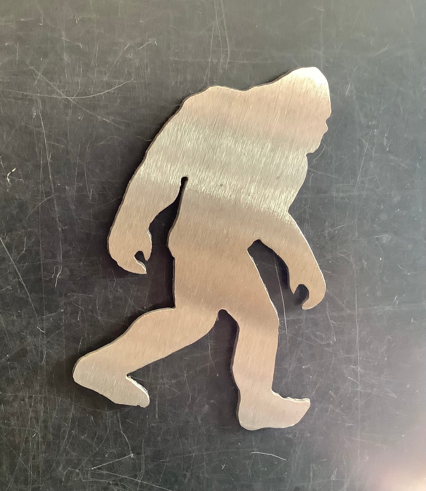 Bigfoot walking magnet.Cc