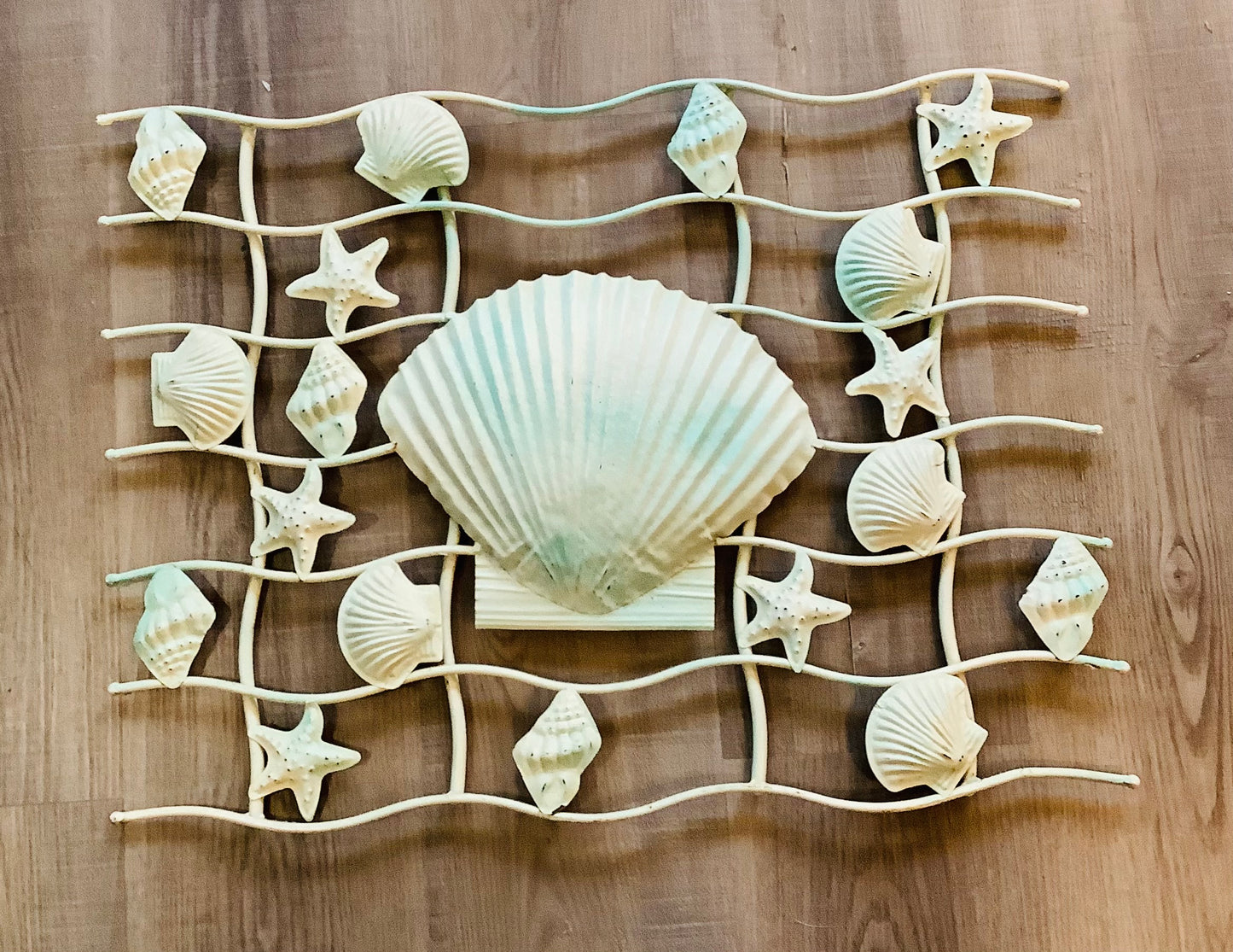 Shell rack metal decor CC