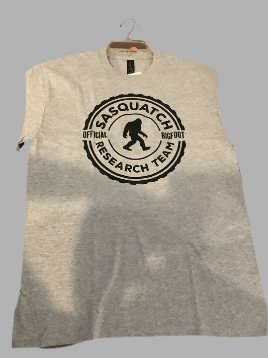 Sasquatch research team t shirt 2 Xl