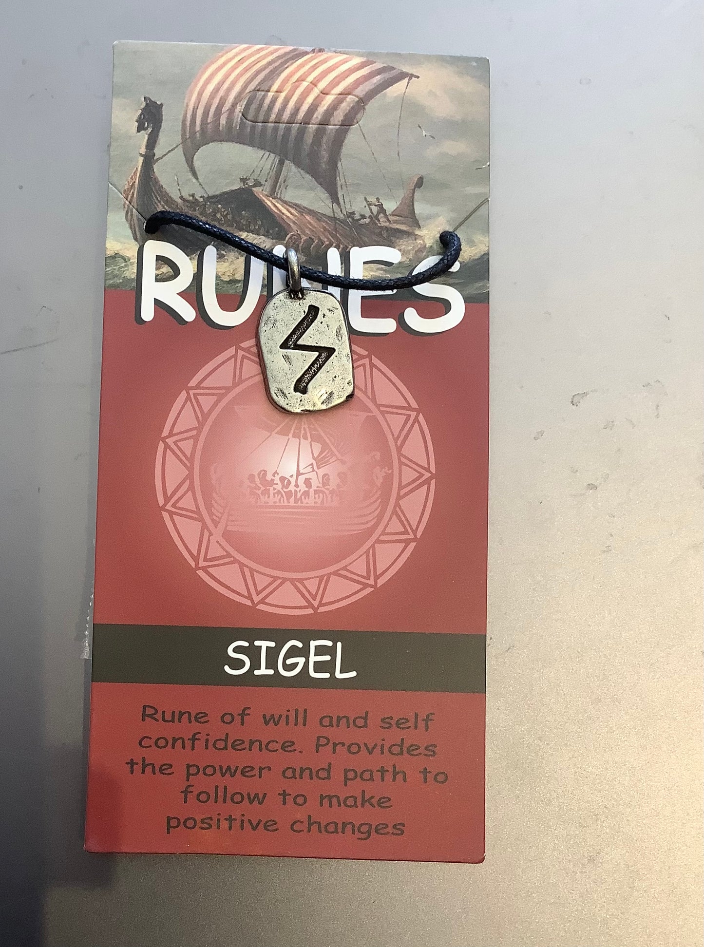 Runes Siegel Necklace