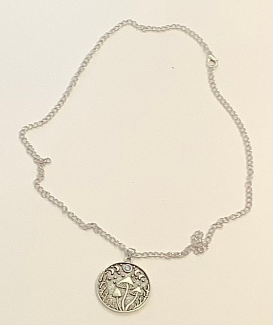 Mushroom necklace round metal