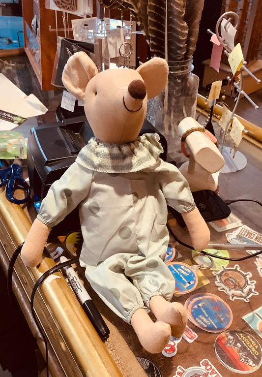 Mouse stuffed. - Shed