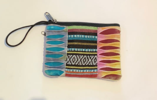 Razor cut coin purse