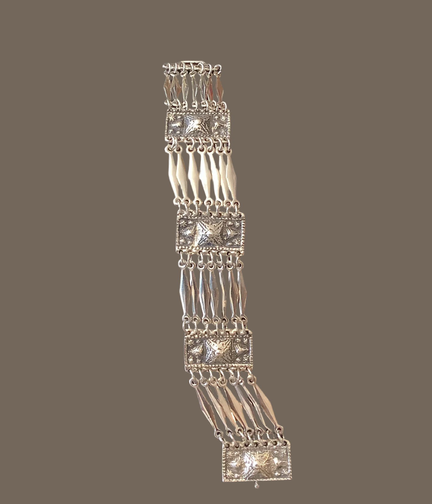 Silver color bracelet .CL