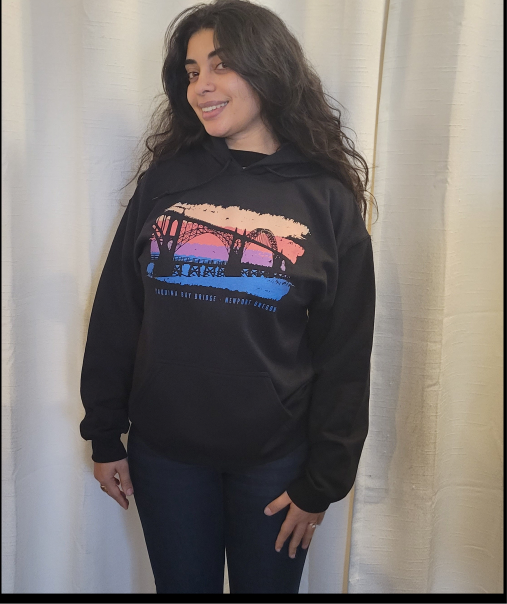 Bridge hoodie small.Cc