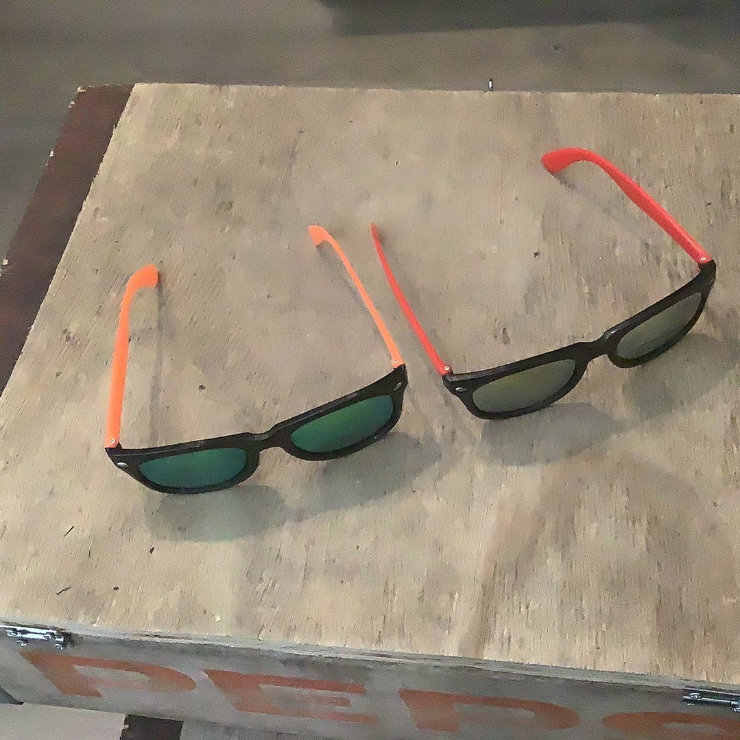 Kid sunglasses 2 pair. CC