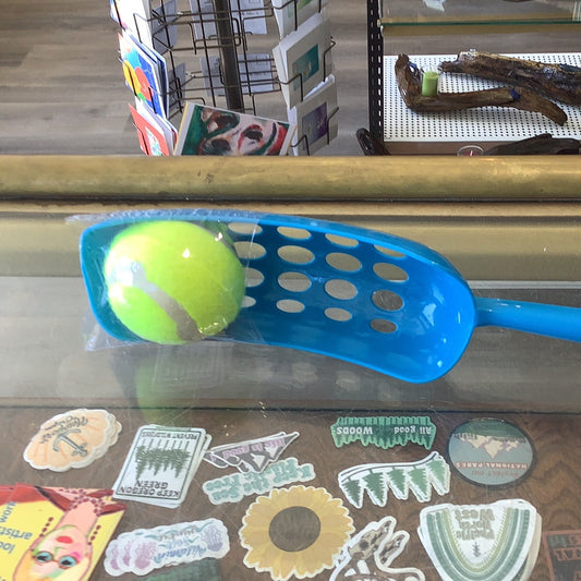 Dog ball launcher CC